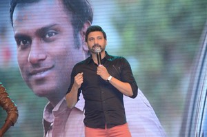 Aatadukundam Raa Audio Launch